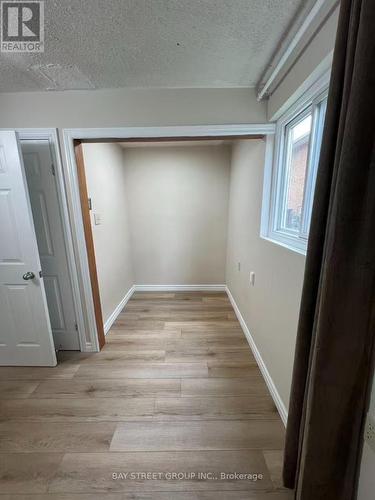 GROUND FLOOR - 118 HILDENBORO SQUARE , Toronto, Ontario M1W 1Y3 5