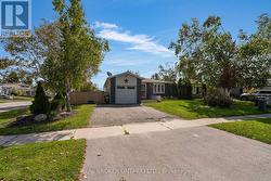 37 HICKLING TRAIL Barrie, ON L4M 5S5