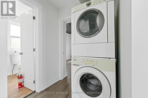 (MAIN LEVEL) - 9 PRINCE STREET , St. Catharines (E. Chester), Ontario L2R 3X6 5