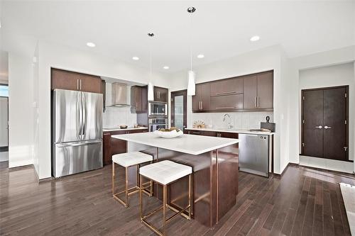 180 North Town Road, Winnipeg, MB 