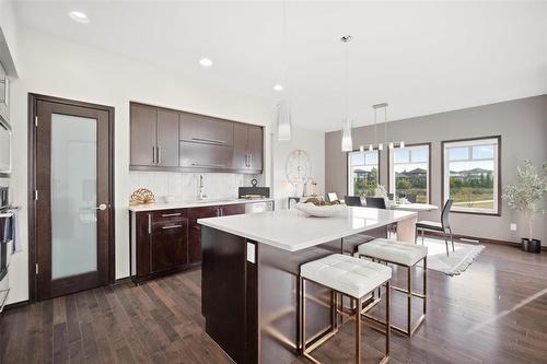180 North Town Road, Winnipeg, MB 