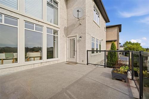 180 North Town Road, Winnipeg, MB 