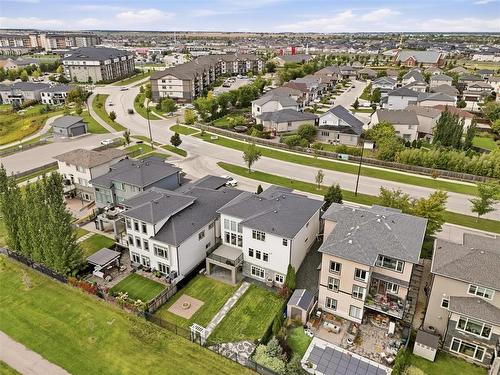 180 North Town Road, Winnipeg, MB 