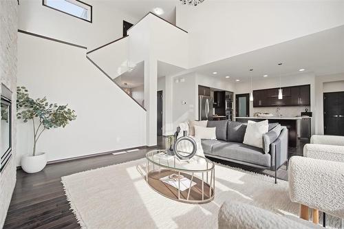 180 North Town Road, Winnipeg, MB 
