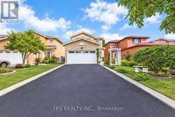 7 COLCHESTER AVENUE Brampton, ON L6Z 3R1