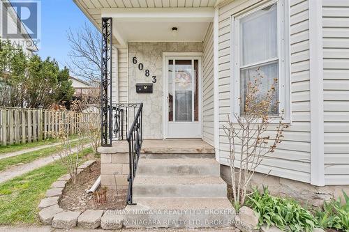2ND FLOOR - 6083 BARKER STREET , Niagara Falls (Dorchester), Ontario L2G 1Y5 2