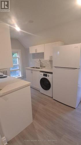2ND FLOOR - 6083 BARKER STREET , Niagara Falls (Dorchester), Ontario L2G 1Y5 5