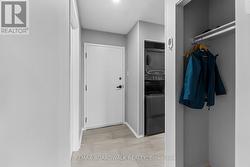 Large foyer with beautiful floors - 