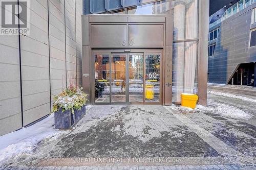 216 - 60 SHUTER STREET , Toronto, Ontario M5B 1A8 2