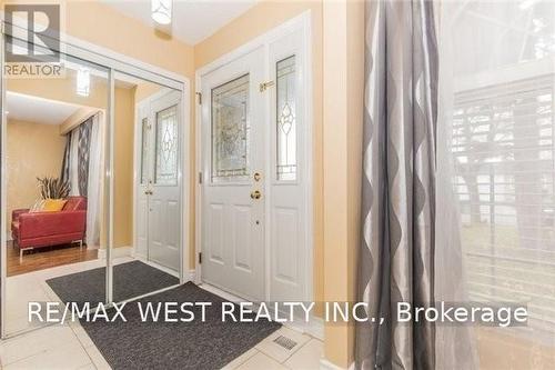 UPPER - 82 MARCHBANK CRESCENT , Brampton, Ontario L6S 3B1 2