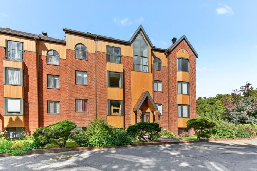 5 Rue St-Léandre  Saint-Jérôme, QC J7Z 2S3