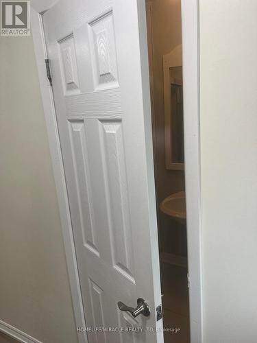 83 GRASSINGTON CRESCENT , Brampton, Ontario L6S 1Z5 5