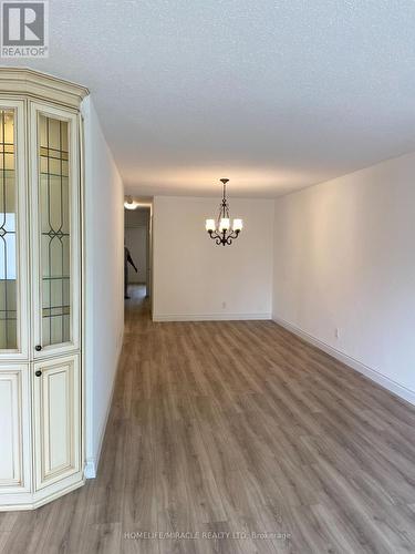6856 Darcel Avenue, Mississauga, ON 
