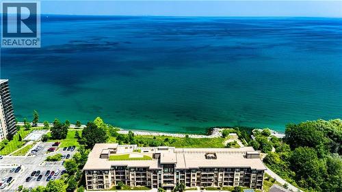 35 SOUTHSHORE Crescent Unit# 221 , Stoney Creek, Ontario L8E 0J2 2