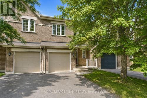 239 TANDALEE CRESCENT , Ottawa, Ontario K2M 0A2 2