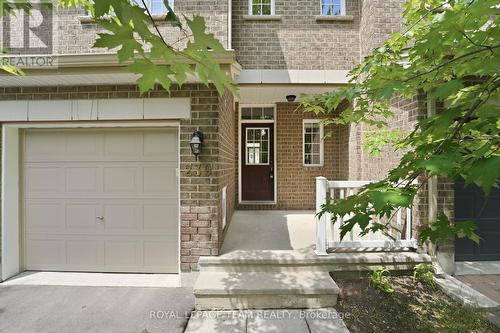 239 TANDALEE CRESCENT , Ottawa, Ontario K2M 0A2 3