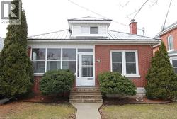 202 COLBORNE Street W Brantford, ON N3T 1L7