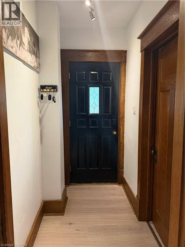 202 COLBORNE Street W , Brantford, Ontario N3T 1L7 3
