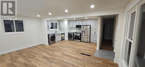 MAIN FLOOR - 38 JASPER DRIVE , Aurora, Ontario L4G 3B9 2