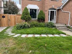 45 STIVER DRIVE Newmarket, ON L3Y 7V8