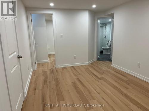 45 STIVER DRIVE , Newmarket, Ontario L3Y 7V8 3