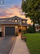 125 FAIRGREEN Close Cambridge, ON N1T 1T8