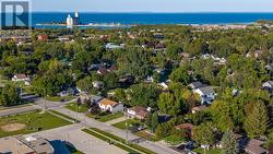 301 SPRUCE STREET Collingwood, ON L9Y 3H2