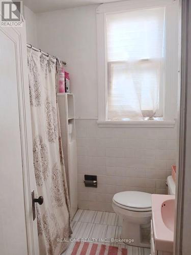 2 - 104 TWENTY FIFTH STREET , Toronto, Ontario M8V 3P8 5