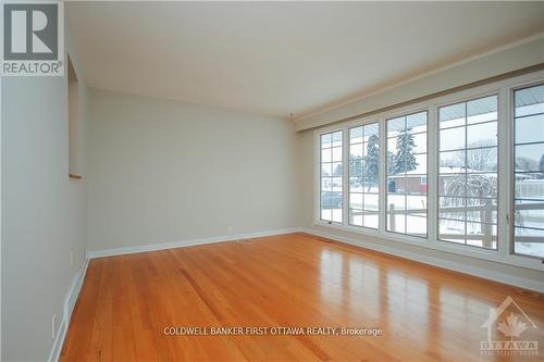 74 HILLIARD AVENUE , Ottawa, Ontario K2E 6C1 5