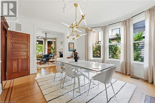 2 Freeman Place, Hamilton, ON 
