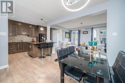 Open-concept kitchen & dining - 125 Sweetvalley Drive, Ottawa, ON 