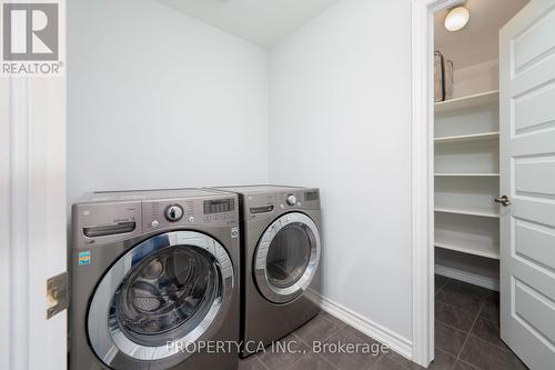 Convenient upper floor laundry - 125 Sweetvalley Drive, Ottawa, ON 