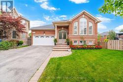 3057 PORTREE CRESCENT Oakville, ON L6M 5C4