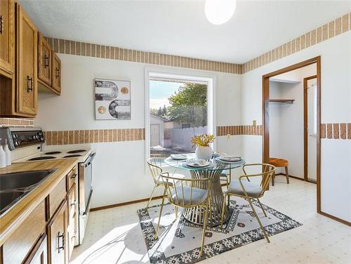 2238 Burrows Ave, Winnipeg, MB 