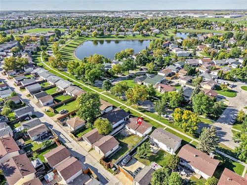 2238 Burrows Ave, Winnipeg, MB 