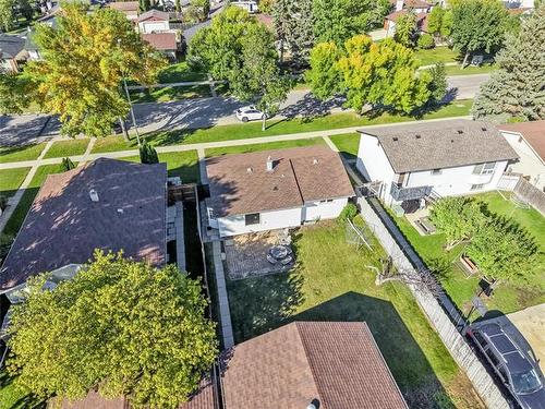 2238 Burrows Ave, Winnipeg, MB 
