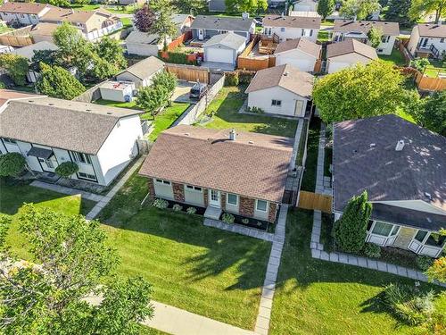 2238 Burrows Ave, Winnipeg, MB 