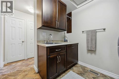 5458 Douglas Line, Plympton-Wyoming, ON 