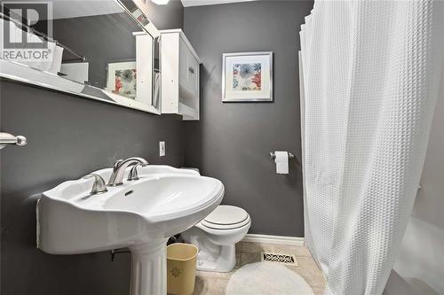 1242 Marcin Road, Sarnia, ON 