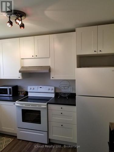 2C - 795 LAKESHORE ROAD E , Mississauga, Ontario L5E 1C8 3