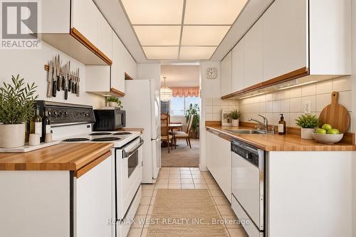KITCHEN - 2702 - 80 Antibes Drive, Toronto, ON 