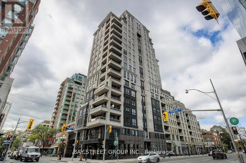 301 - 68 YORKVILLE AVENUE , Toronto, Ontario M5R 3V7 2