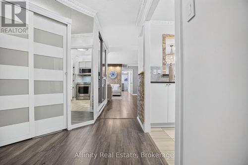 808 - 2323 Confederation Parkway, Mississauga, ON 