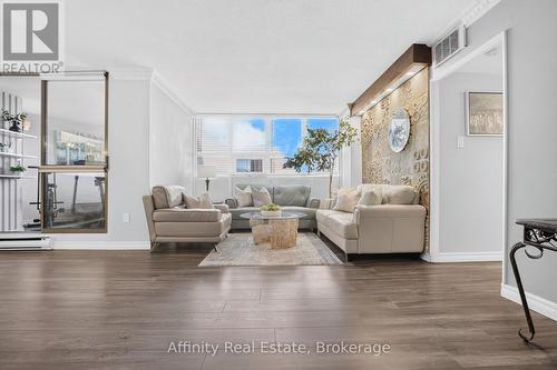 808 - 2323 Confederation Parkway, Mississauga, ON 
