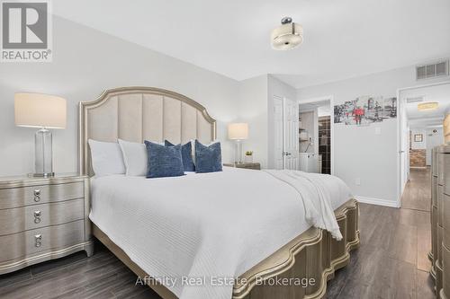 808 - 2323 Confederation Parkway, Mississauga, ON 