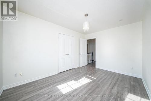 33 Titan Drive, Hamilton, ON 