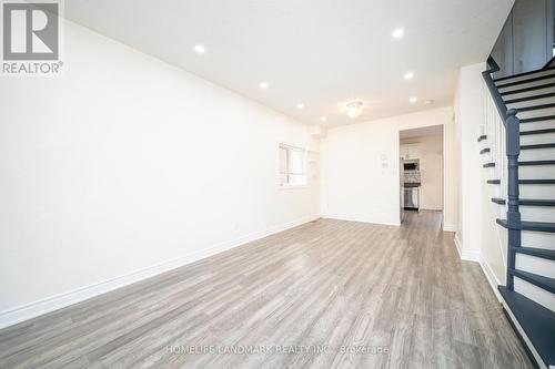 33 Titan Drive, Hamilton, ON 