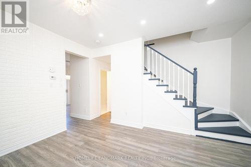 33 Titan Drive, Hamilton, ON 