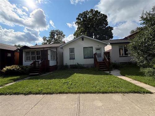 646 Minto St, Winnipeg, MB 