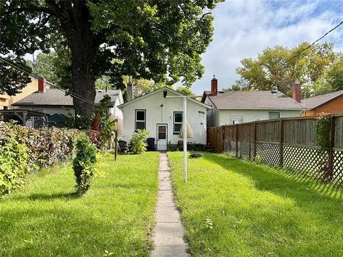 646 Minto St, Winnipeg, MB 
